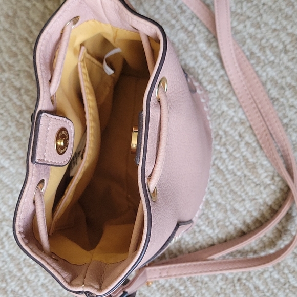 Blush Mini Bucket Bag - Picture 4 of 5